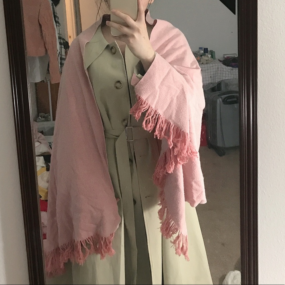 Big and long scarf with tassel